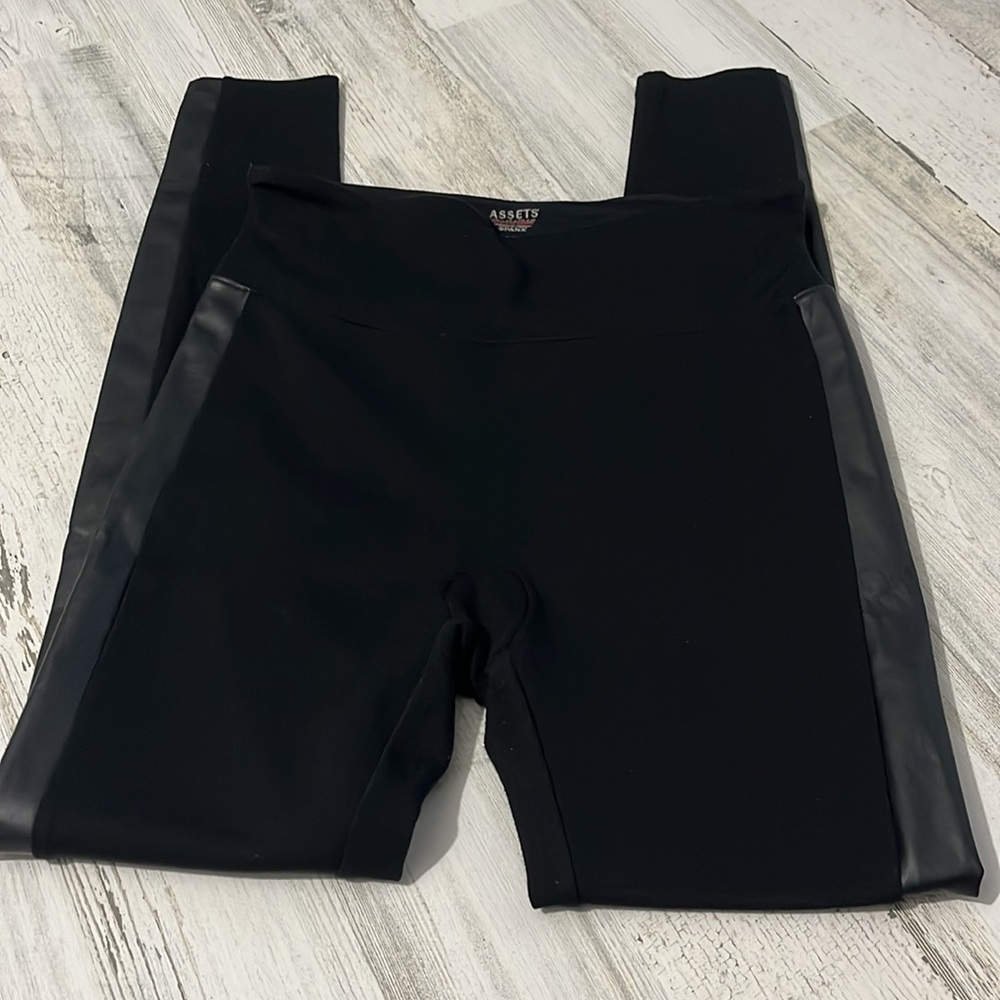 Assets by SPANX black leggings with faux leather trim size L - Picture 2 of 8